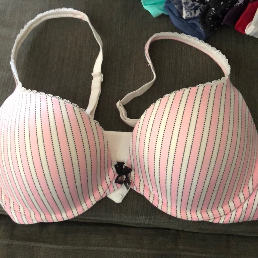Victoria secret body by VS Bra
